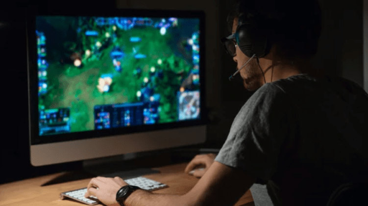 How Online Gaming Became the New Center of Digital Entertainment