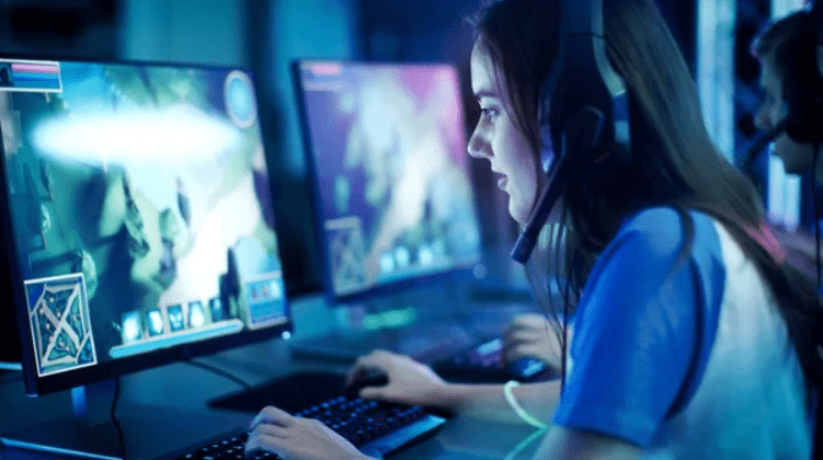 How Online Gaming Platforms Keep Users Engaged For Longer