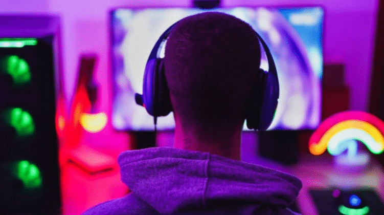 Beyond Matching Symbols: How Online Games Build a Complete Game Experience